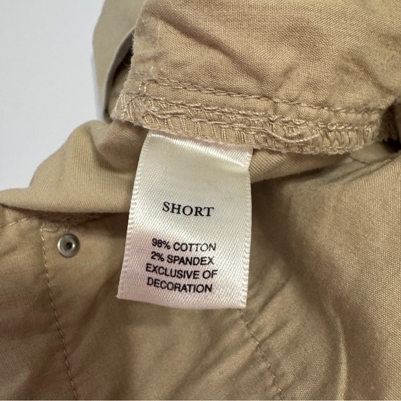 White House Black Market Khaki Chino Shorts Size 8 - Picture 7 of 9